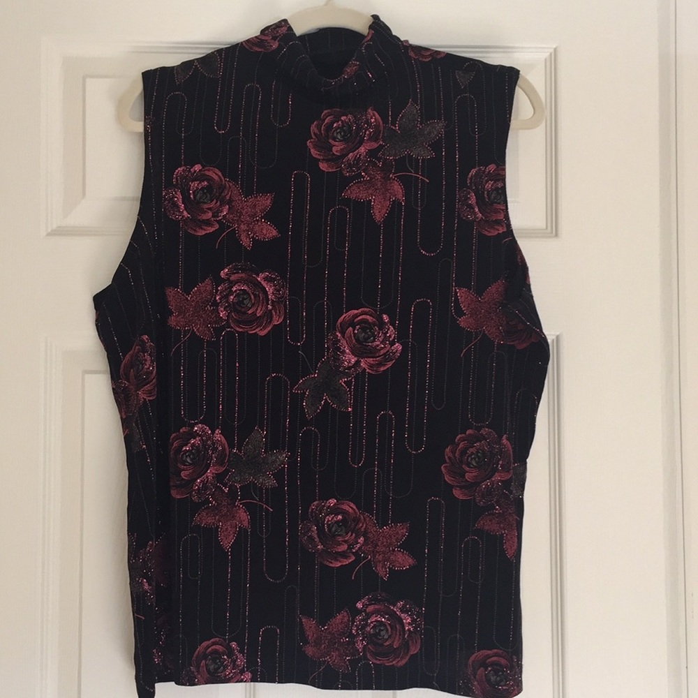 Like new sleeveless slinky top (plus)